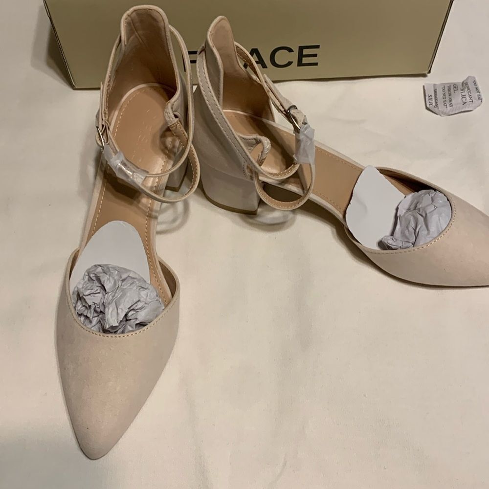 Size 9 Cream retro wedding dressy shoes with block heel